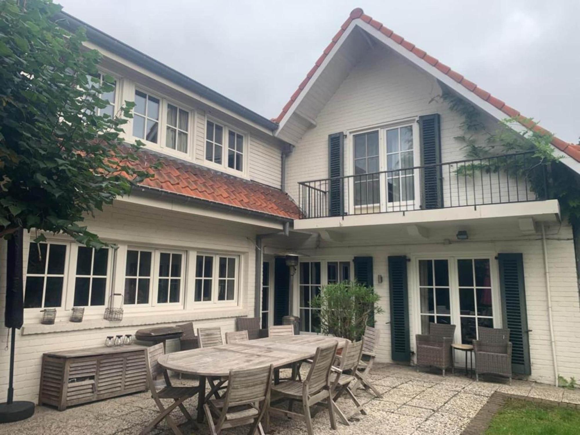 Holiday Home In Vlaanderen With Garden, Cleaning Included Vakantiehuis Oostende